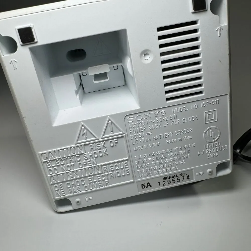 Sony ICF-C1T Alarm Clock Radio FM/AM White Cube w/ Power Cable TESTED WORKING